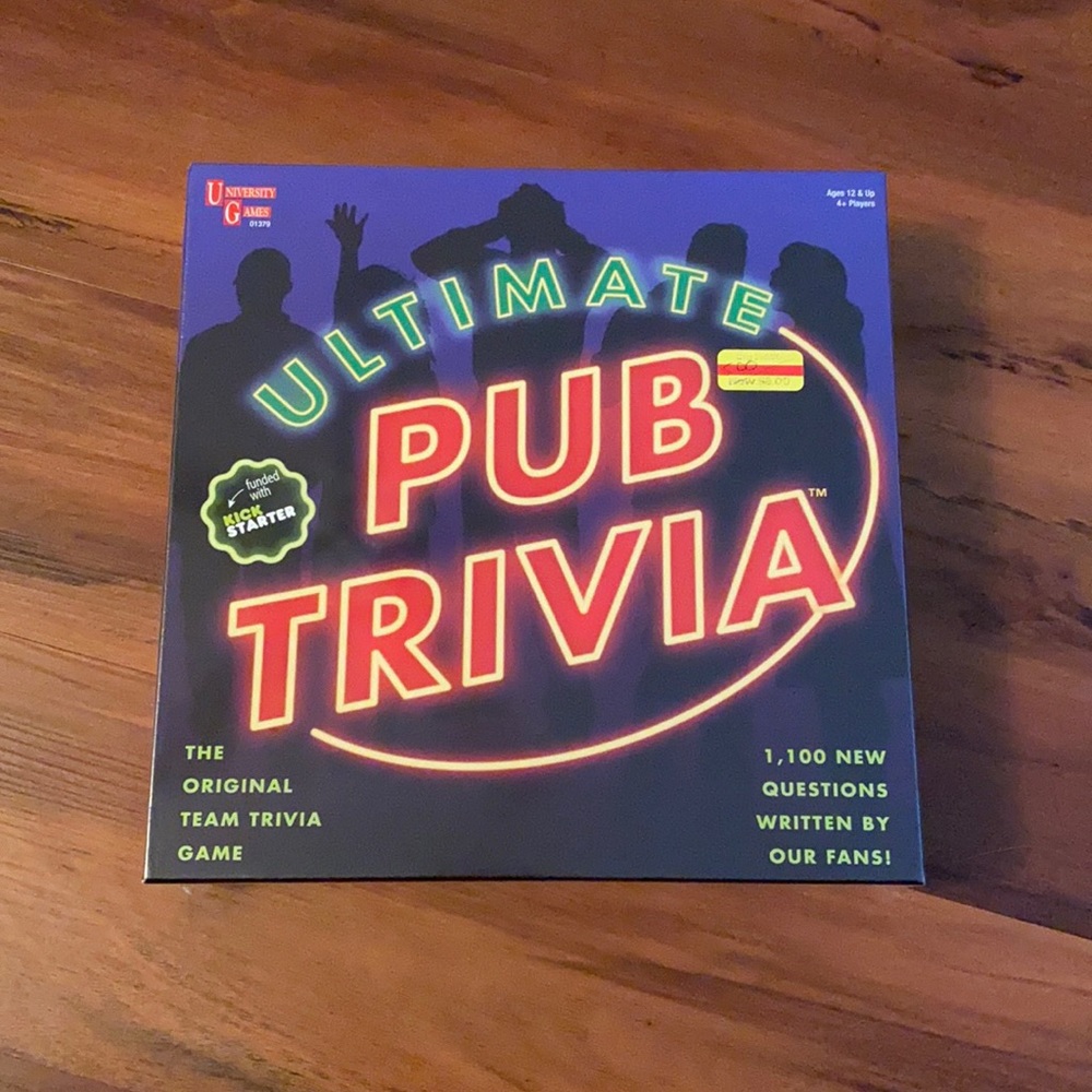 NWT Ultimate Pub Trivia